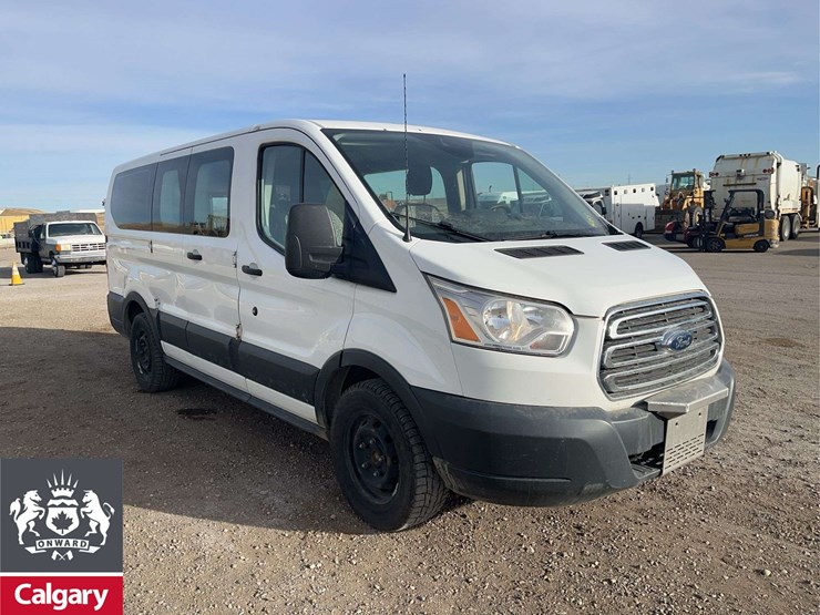 2017-ford-transit-image-5