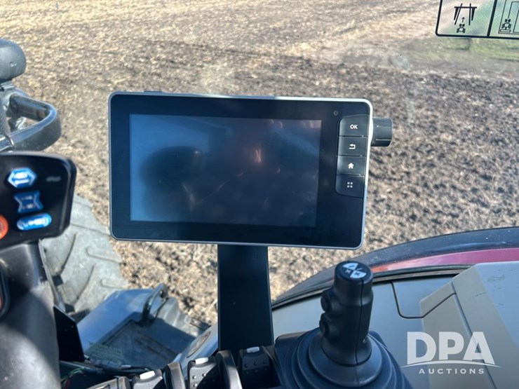 2020-massey-ferguson-8740s-image-41