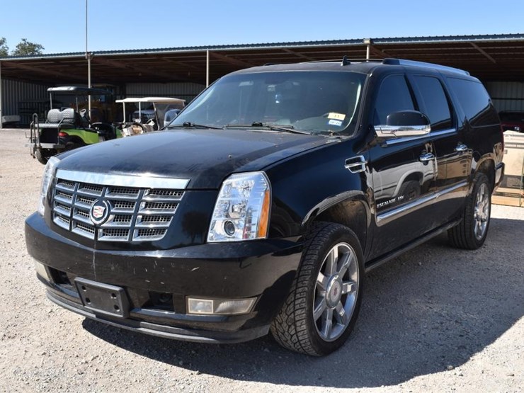 2014-lincoln-escalade-esv-(runs,-but-check-engine-light-is-on)-(vin-#-1gys3-image-1
