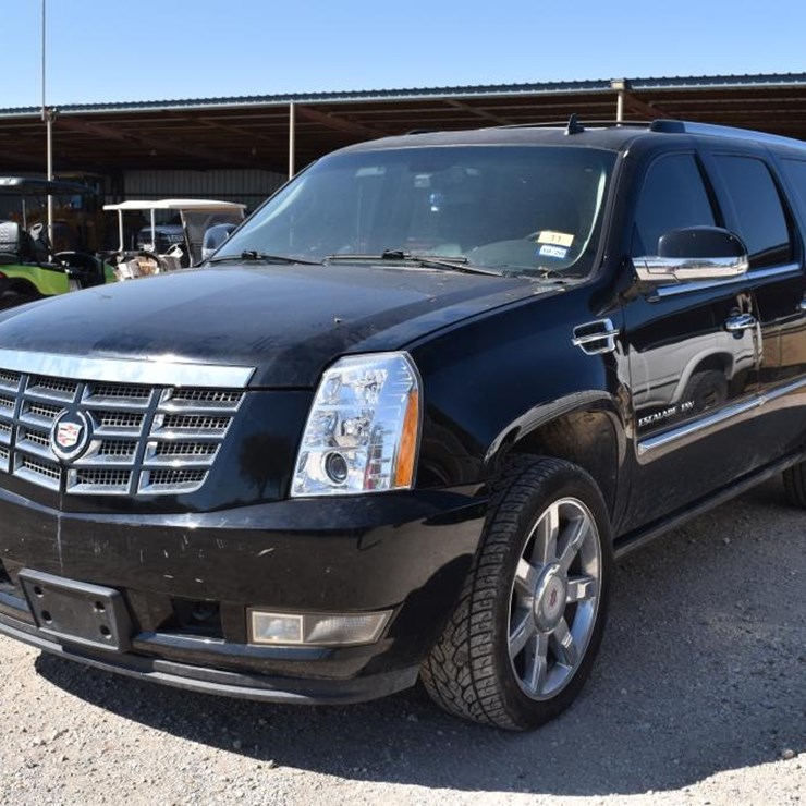 2014 LINCOLN ESCALADE ESV (RUNS, BUT CHECK ENGINE LIGHT IS ON) (VIN # 1GYS3