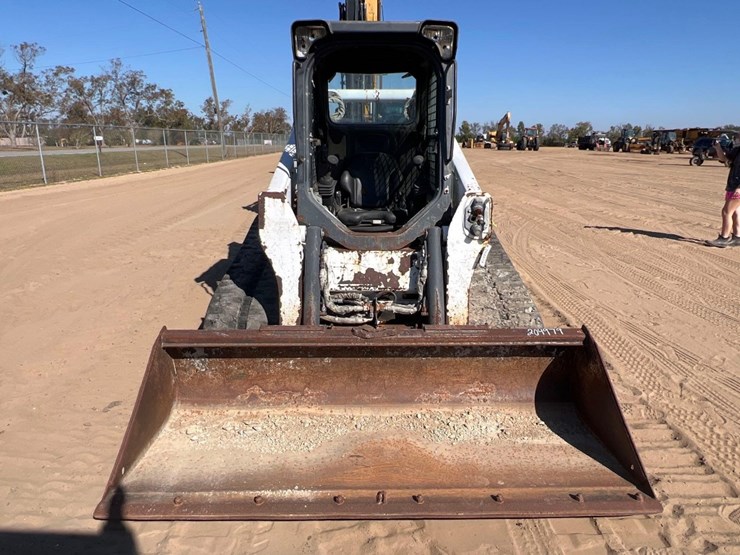 2012-bobcat-t770-image-7