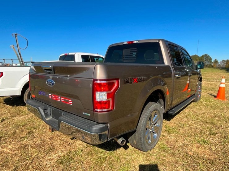 2018-ford-f150-xlt-image-10