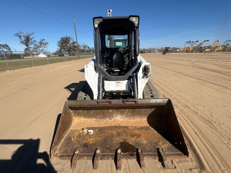 2015-bobcat-t550-image-3