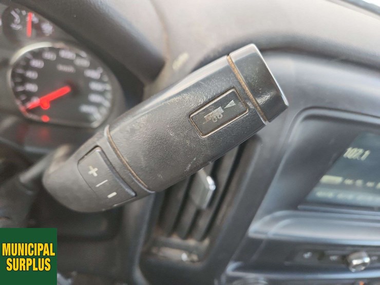 2016-chevrolet-silverado-1500-image-10