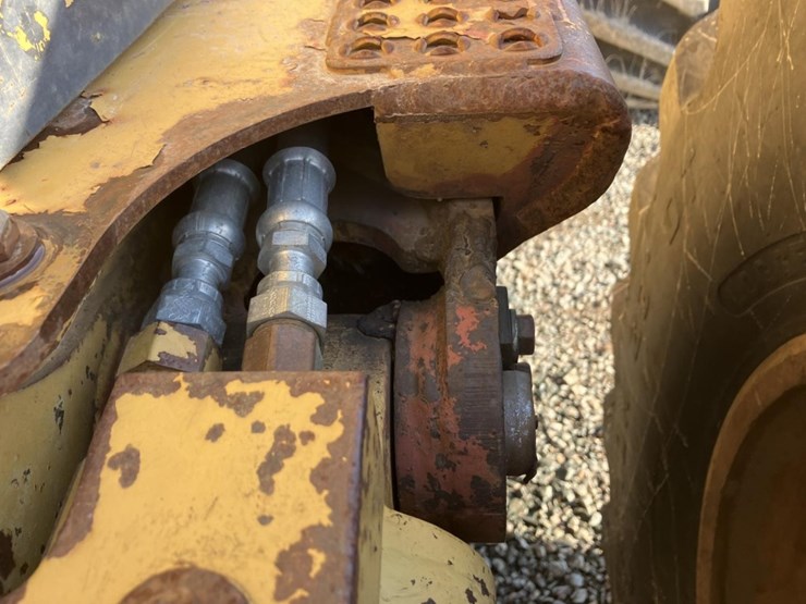 caterpillar-535b-image-17