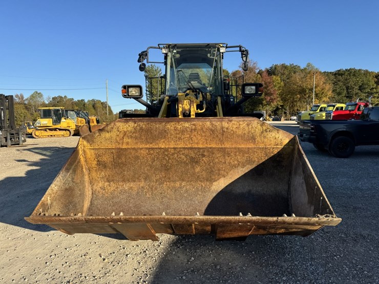 komatsu-wa380-image-2