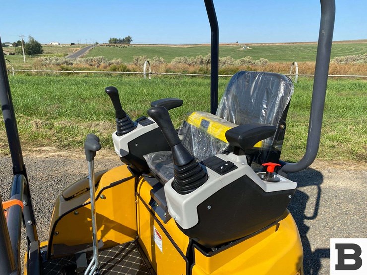 2025-cfg-industrial-qk18r-mini-excavator---eltopia,-wa-image-17