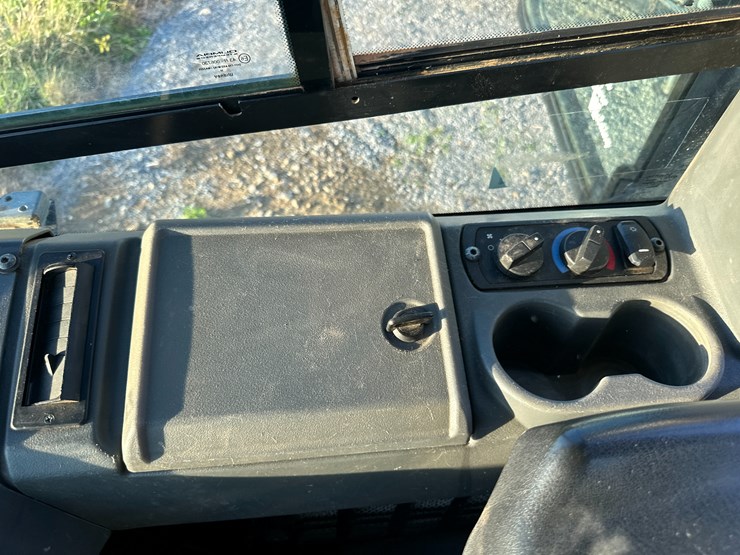 caterpillar-d5k2-image-63