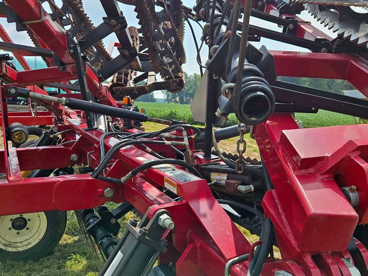 2013-j&m-tf212-image-7