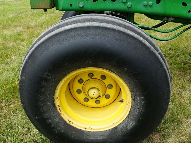 1994-john-deere-7200-image-34