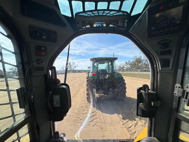 2019-caterpillar-259d-image-32