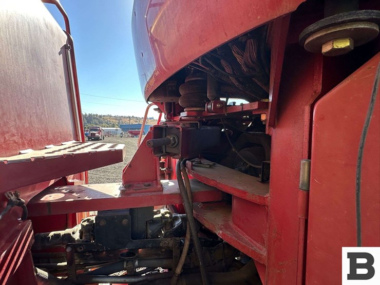 2002-case-ih-stx450-image-44