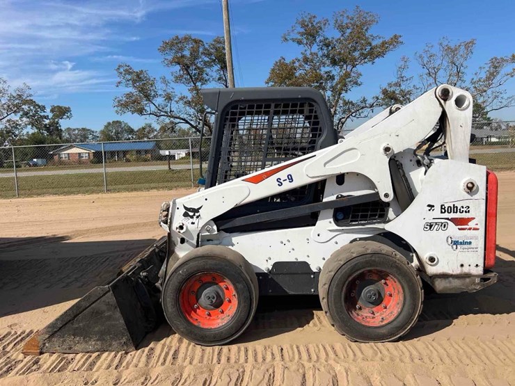 2017-bobcat-s770-image-1