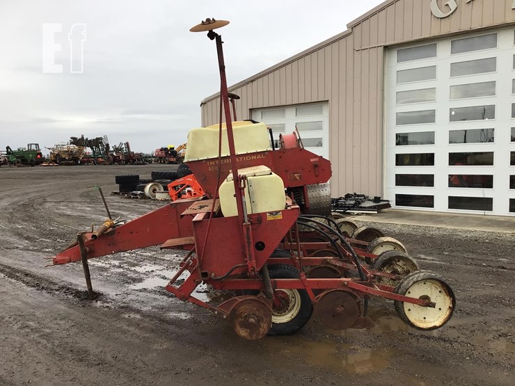 international-400-image-4