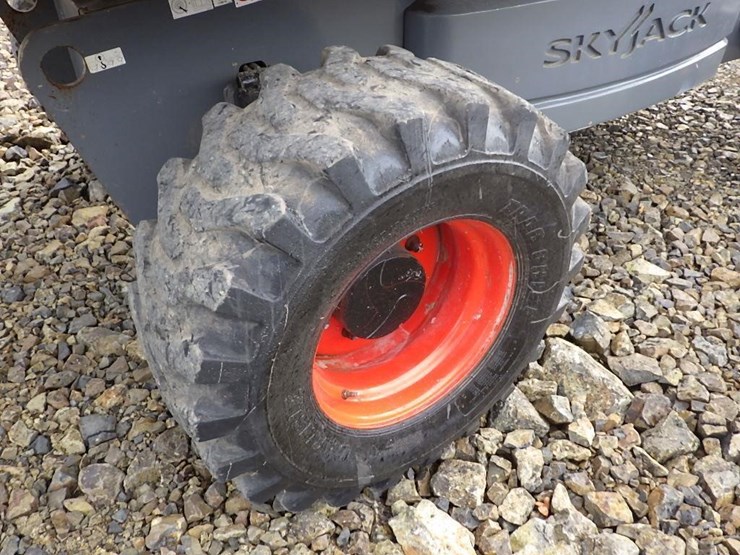 2016-skyjack-sj61t-image-28