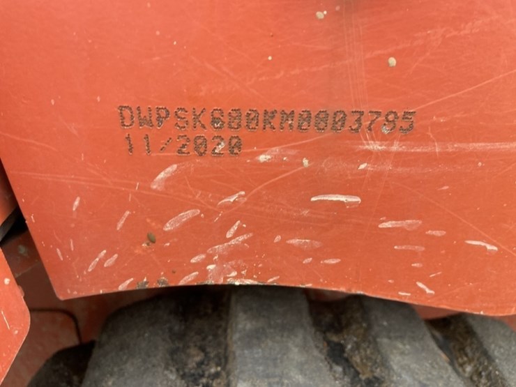 2021-ditch-witch-sk800-image-18