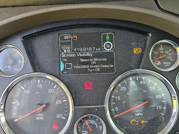 2019-kenworth-t880-image-24