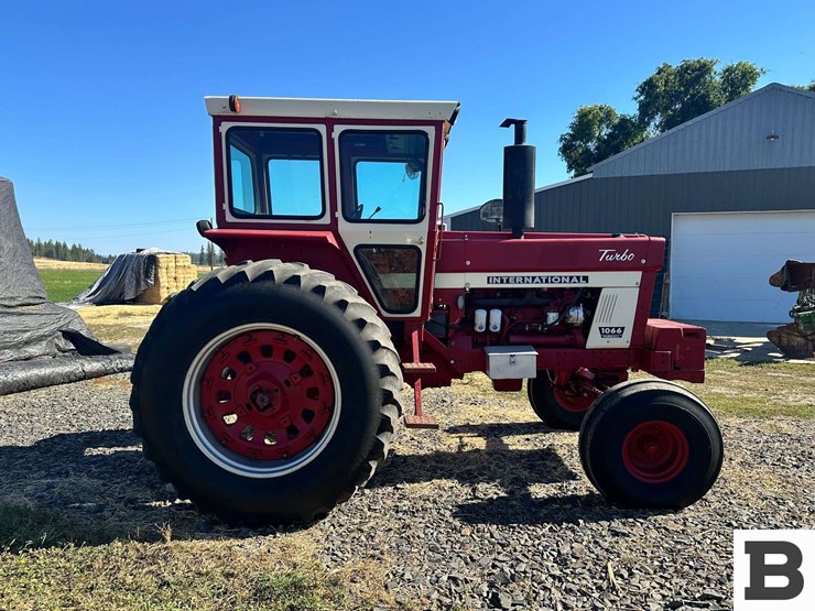1972-international-1066-image-19