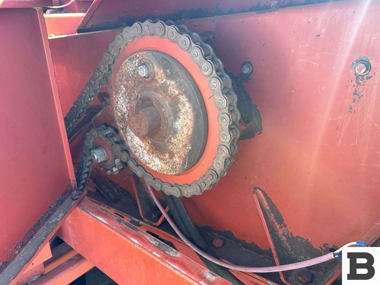 hesston-4655-image-36