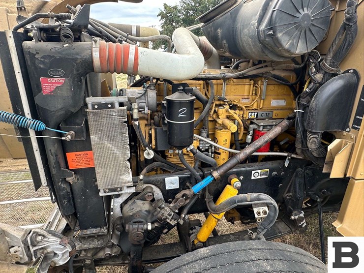 2000-peterbilt-grain-truck---lewiston,-id-image-35