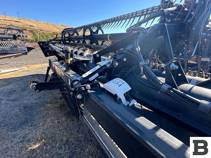 2018-mac-don-fd140-image-50