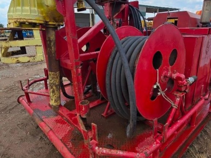 caterpillar-c4.4-image-3