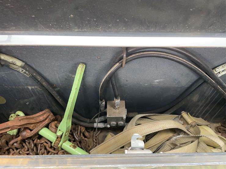 lamar-36’-gooseneck-trailer-image-6