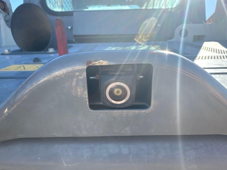 2021-takeuchi-tl8r2-image-17