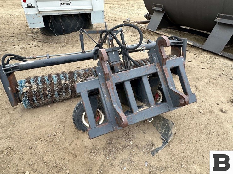 1997-holms-industrial-hydraulic-broom-image-5