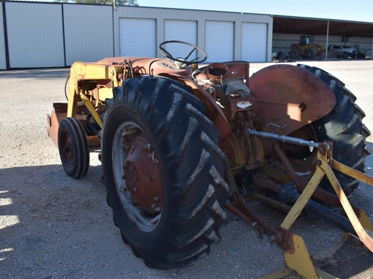 mf-65-tractor-w/-loader-and-5'-shredder-3pt-(switch-start)-(serial-#-704678-image-9