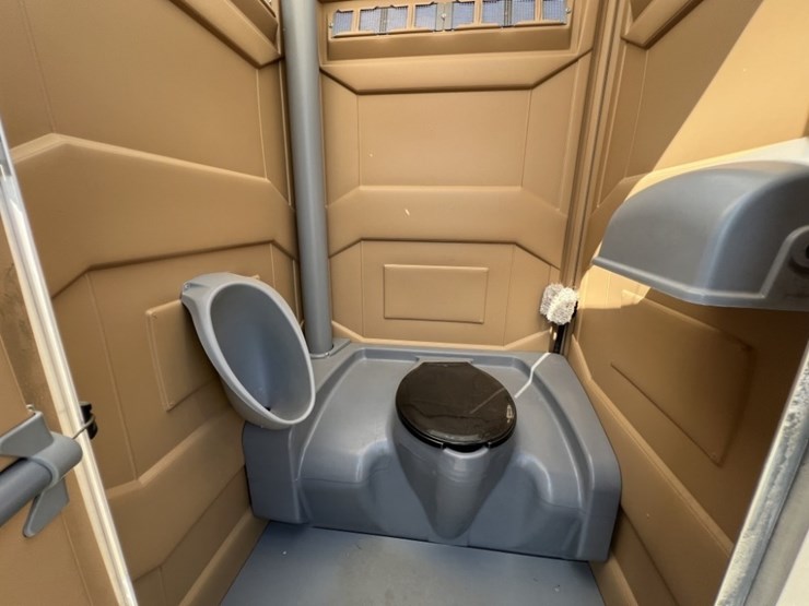 2000-county-built-t/a-utility-trailer-image-14