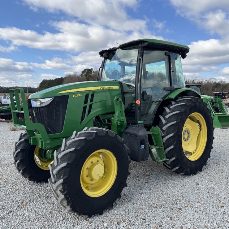 JOHN DEERE 6120E