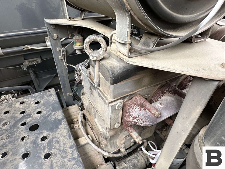 2008-gleaner-r75-image-63