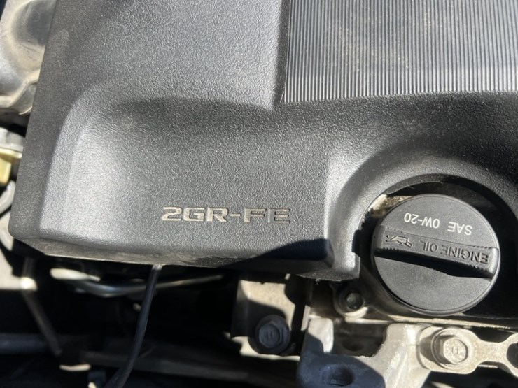 2014-toyota-sienna-le-image-40