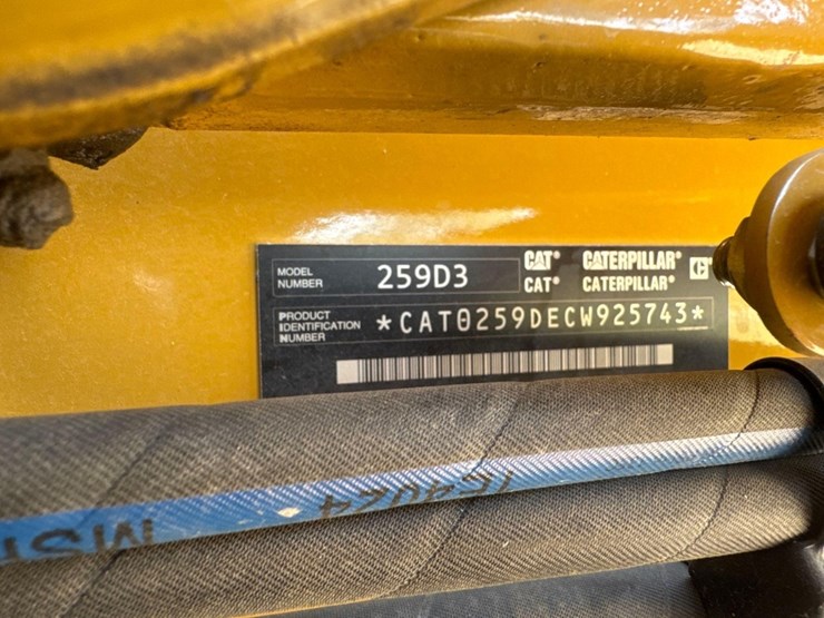 2023-caterpillar-259d3-image-17