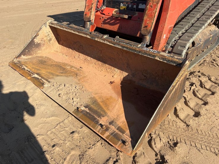 2019-kubota-svl75-2-image-9