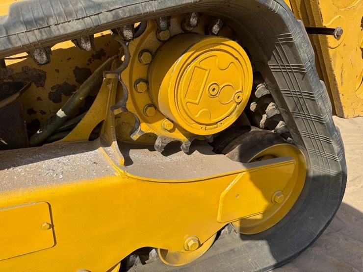 2019-caterpillar-259d-image-11