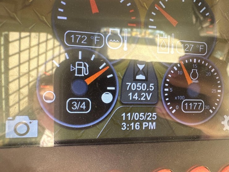 2018-caterpillar-259d-image-29