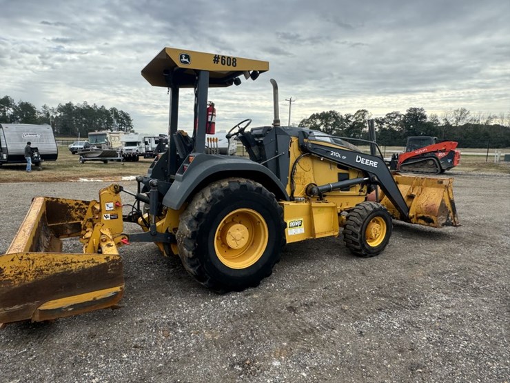 deere-210l-image-7