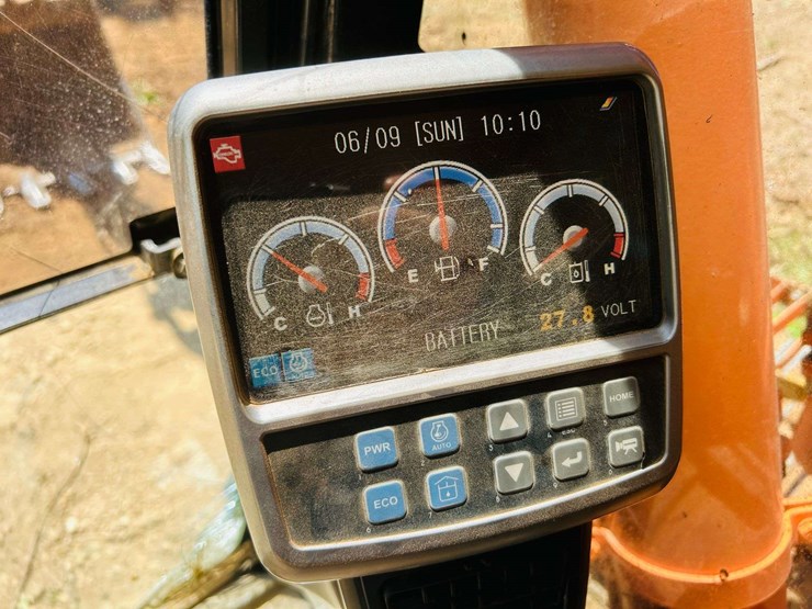 2010-doosan-dx180-lc-image-80