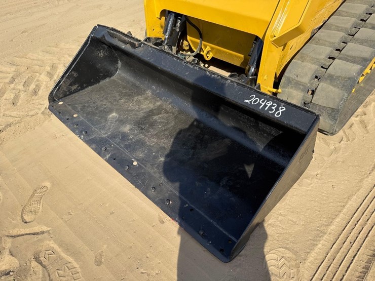 2019-caterpillar-259d-image-21