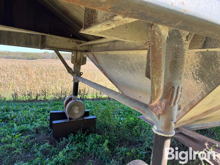 1952-shop-built-trailer-image-10