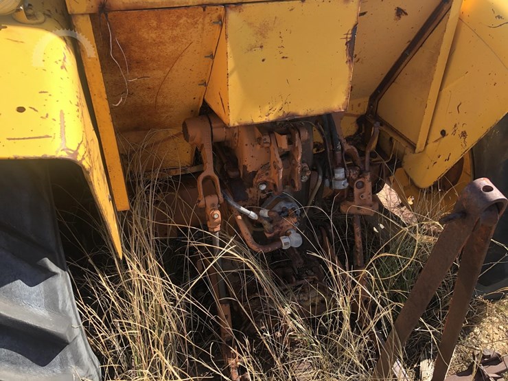 minneapolis-moline-m602-image-3