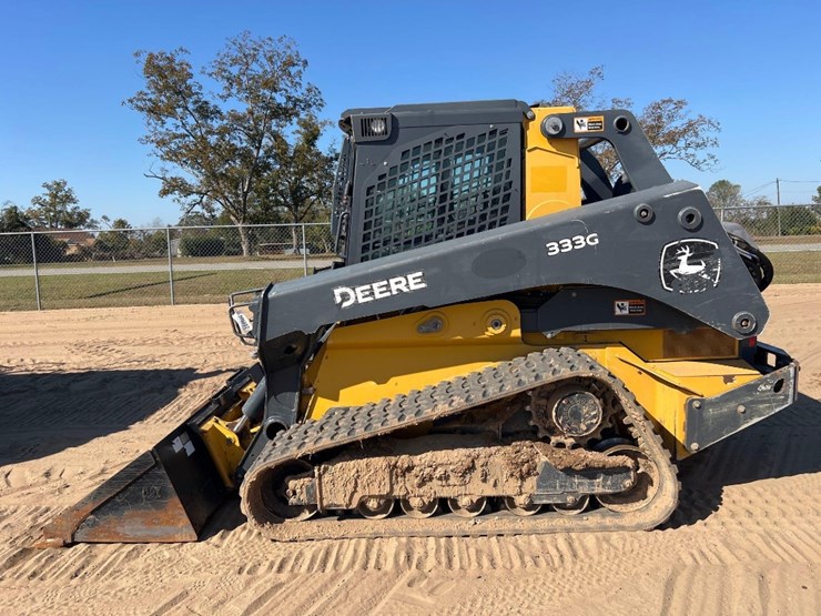 2020-deere-333g-image-1