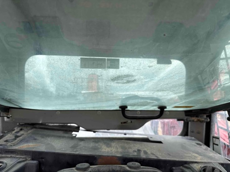 2018-takeuchi-tl12v2-image-31