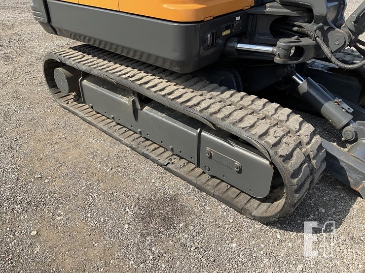 2018-case-cx57c-image-18