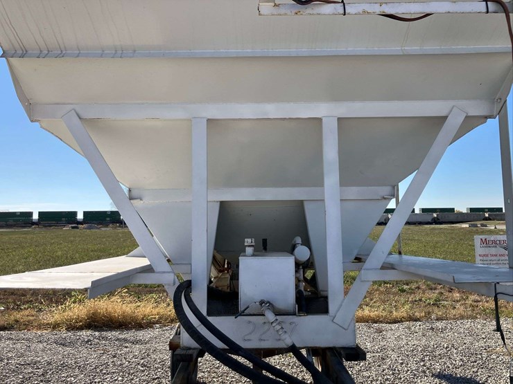 simonsen-fertilizer-tender-dual-bin-hopper---no-chassis-image-8
