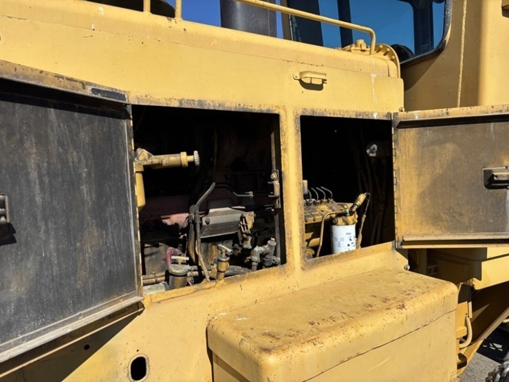 1989-caterpillar-140g-image-38