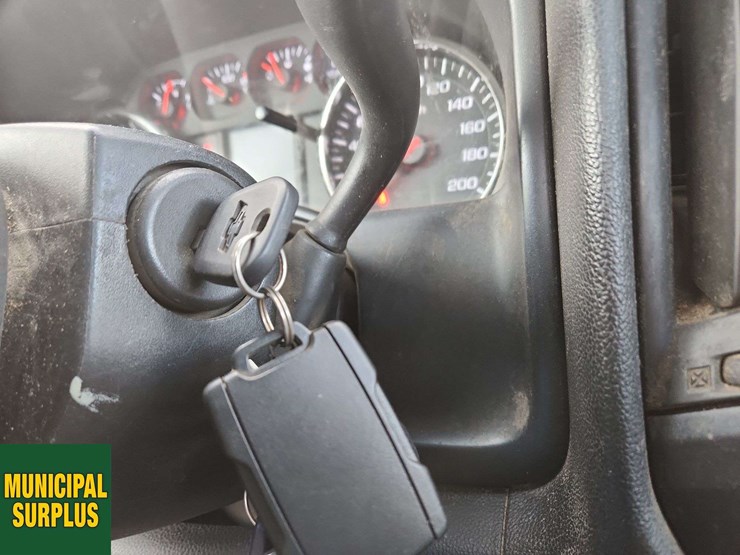 2016-chevrolet-silverado-1500-image-11