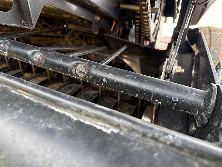 2015-case-ih-rb565-premium-image-10